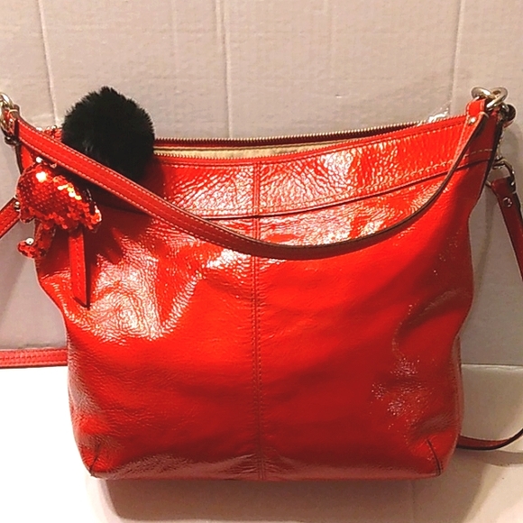 RARE 2011 COACH Soho Bright Red Pleated Convertible Patent Hobo Crossbody Hobo - Picture 5 of 16
